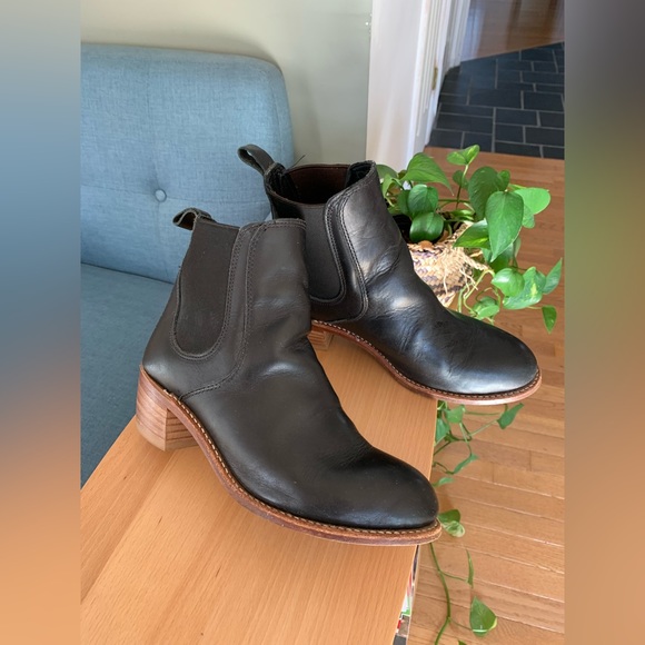 Red Wing ‘Harriet’ Chelsea heels ankle boot in black leather Sz 9.5 B - Picture 4 of 8
